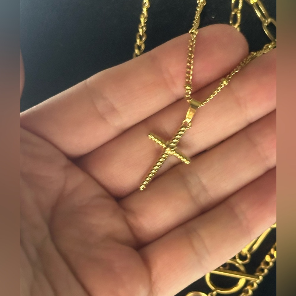 18k gold plated cross pendant necklace with chain stylish cute layering jewelry